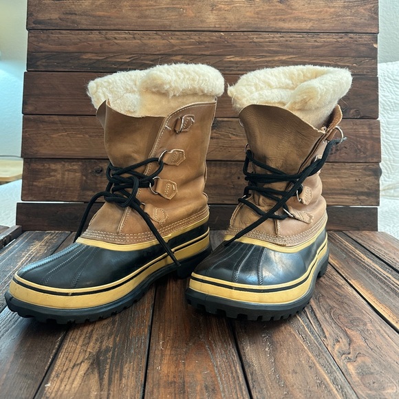 Sorel Caribou Tan and Black Winter Boots Like New Men’s 9 - Picture 7 of 9